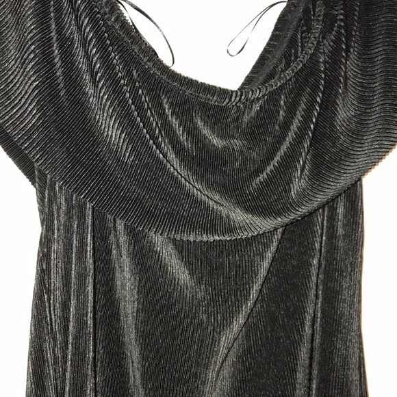 Off shoulder top - Picture 2 of 2